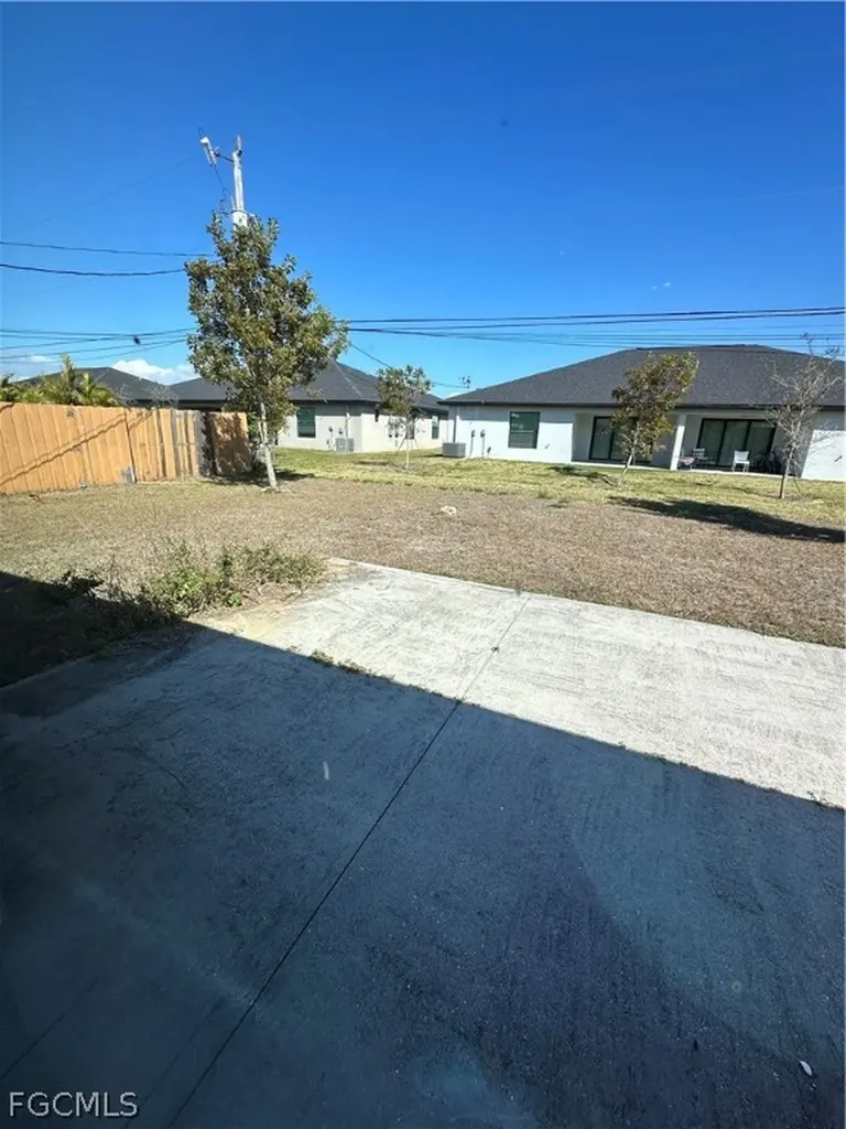 4521 SW 9th Avenue Cape Coral FL 33914