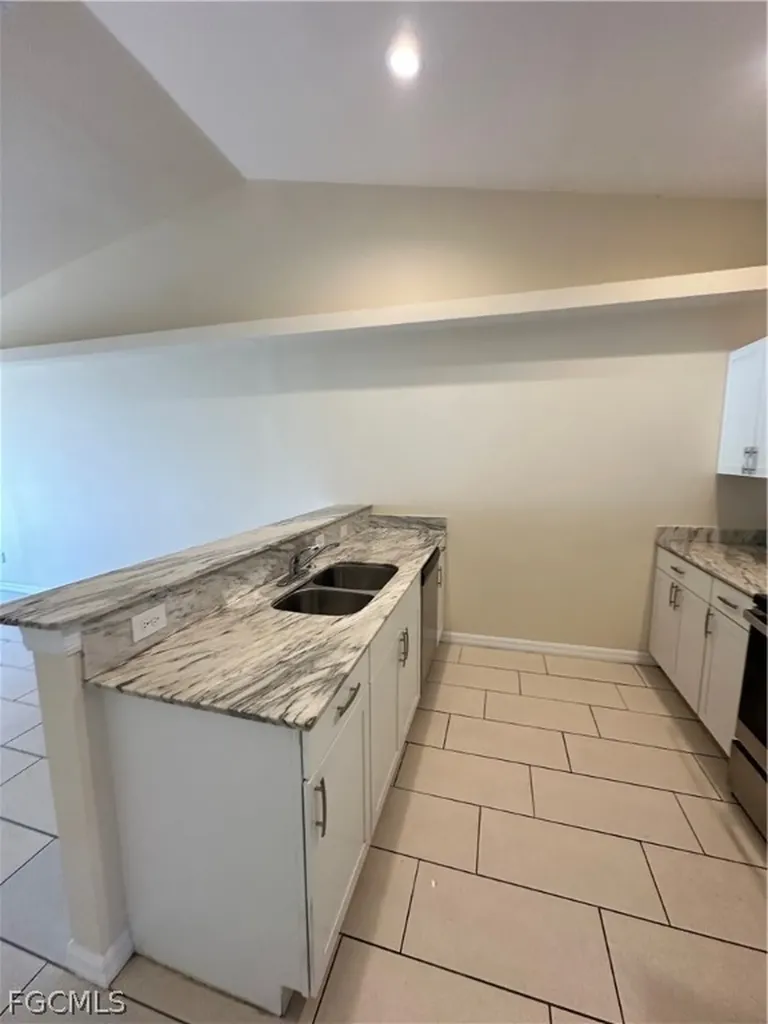 4521 SW 9th Avenue Cape Coral FL 33914