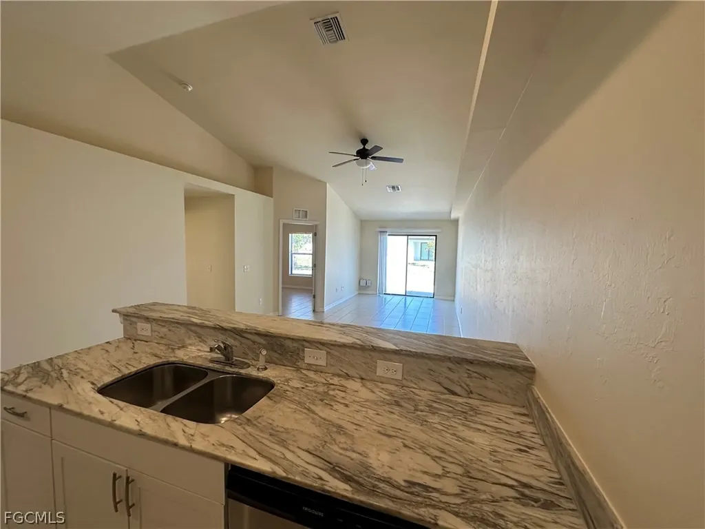 4521 SW 9th Avenue Cape Coral FL 33914