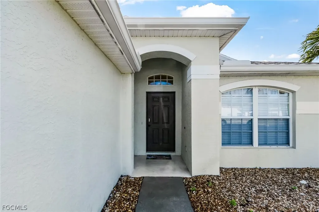 15591 Beach Pebble Way Fort Myers FL 33908