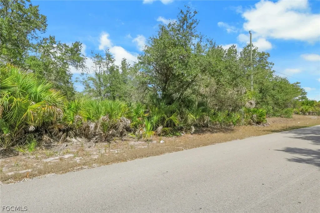 2504 65th Street W Lehigh Acres FL 33971