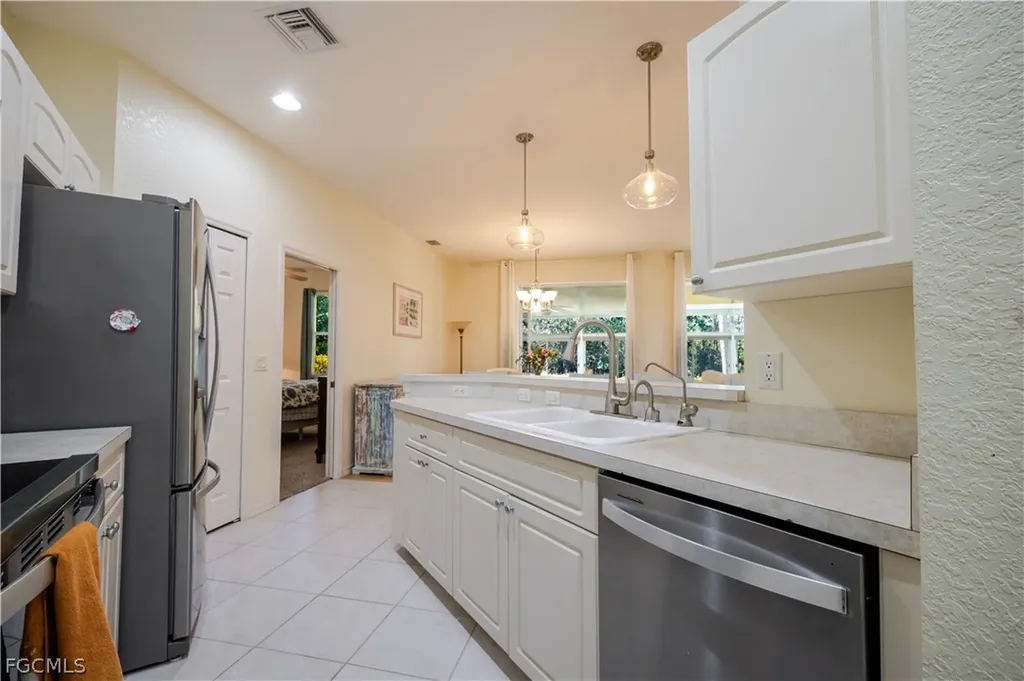 2040 Embarcadero Way North Fort Myers FL 33917