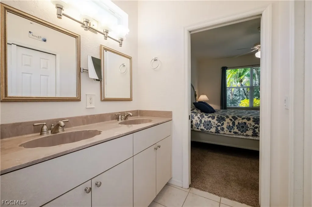 2040 Embarcadero Way North Fort Myers FL 33917