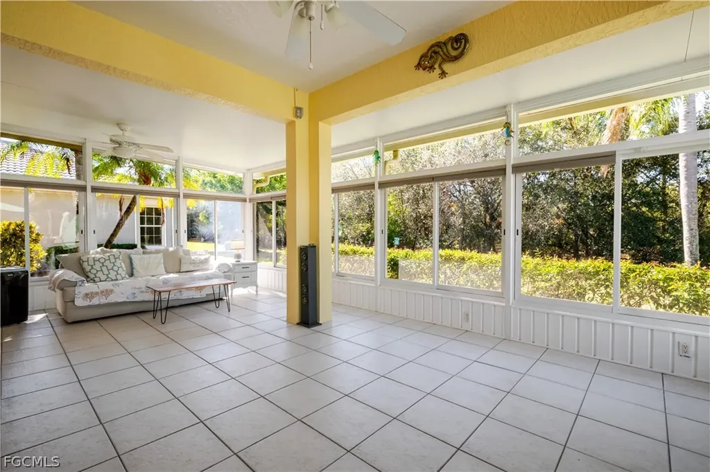 2040 Embarcadero Way North Fort Myers FL 33917