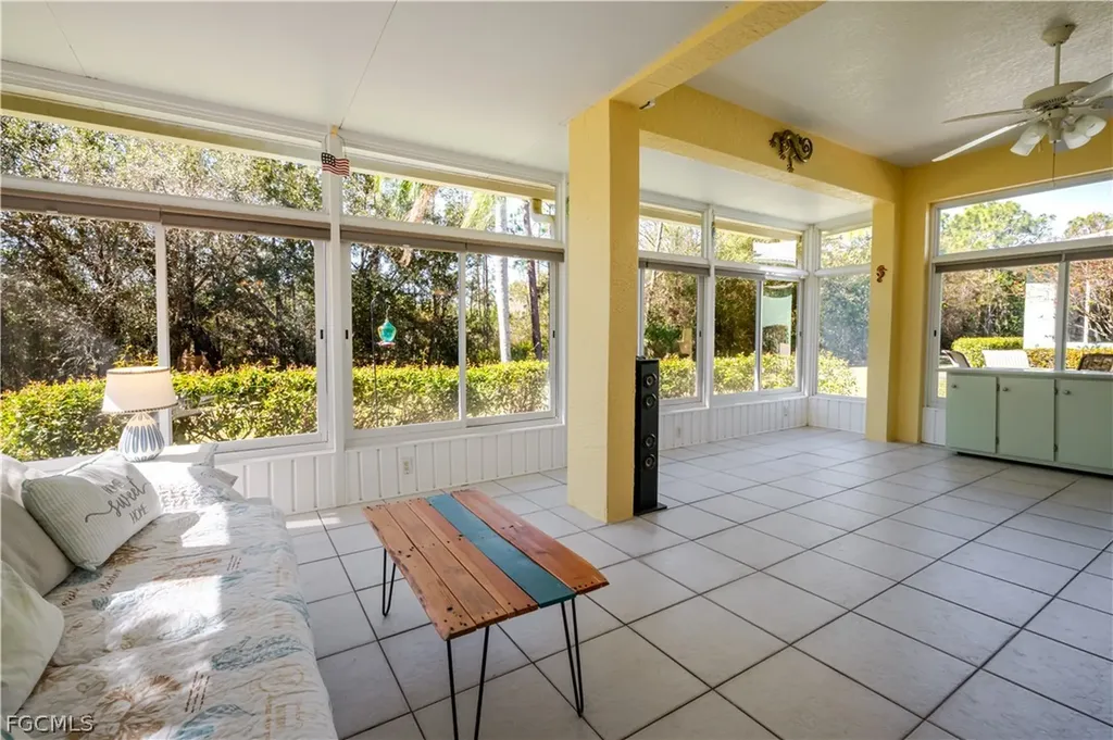 2040 Embarcadero Way North Fort Myers FL 33917