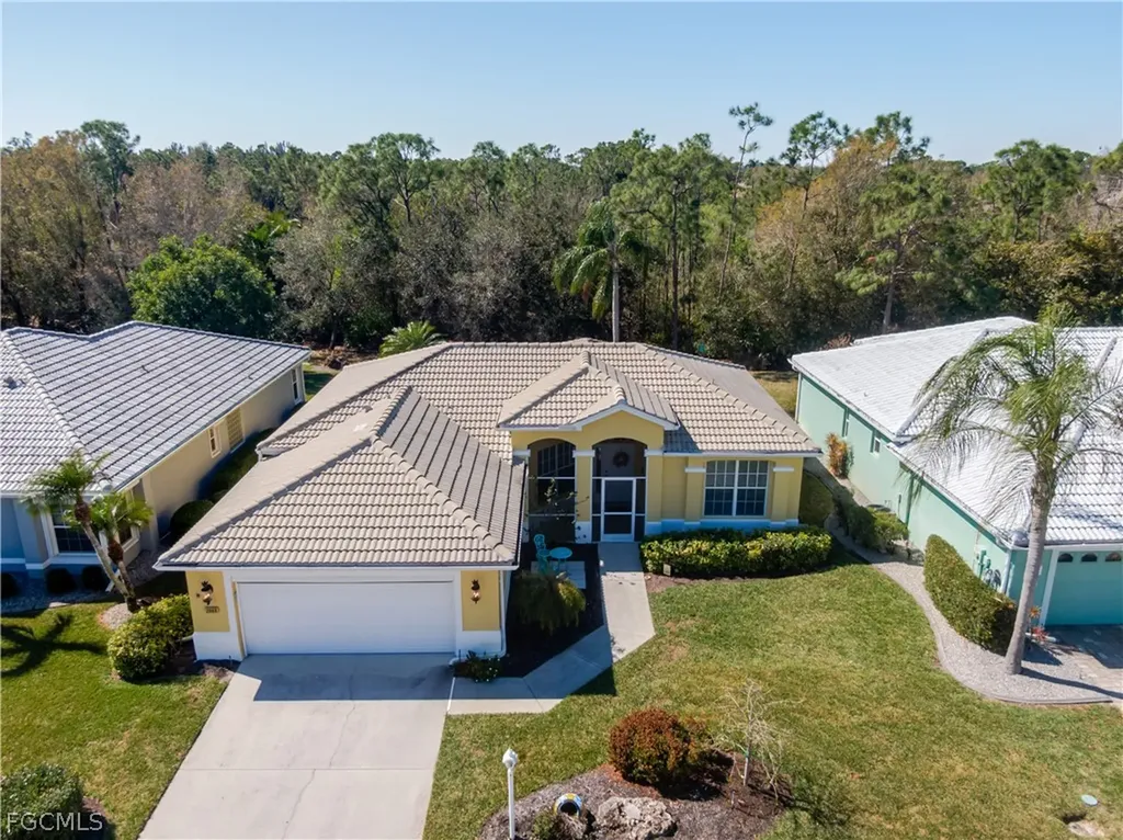 2040 Embarcadero Way North Fort Myers FL 33917