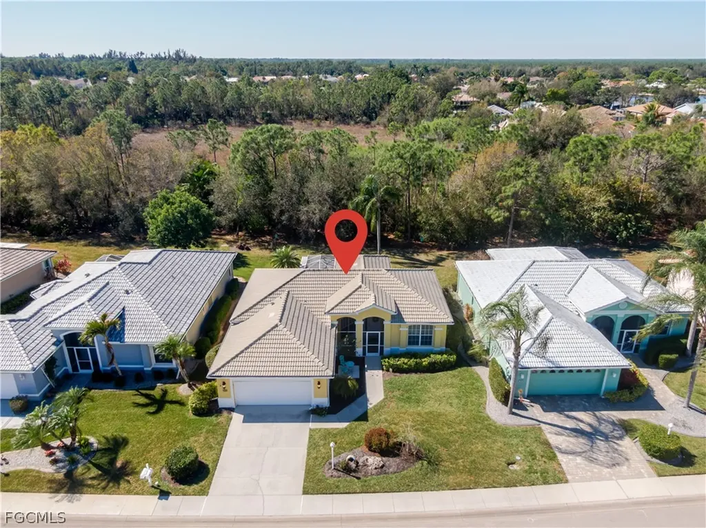 2040 Embarcadero Way North Fort Myers FL 33917