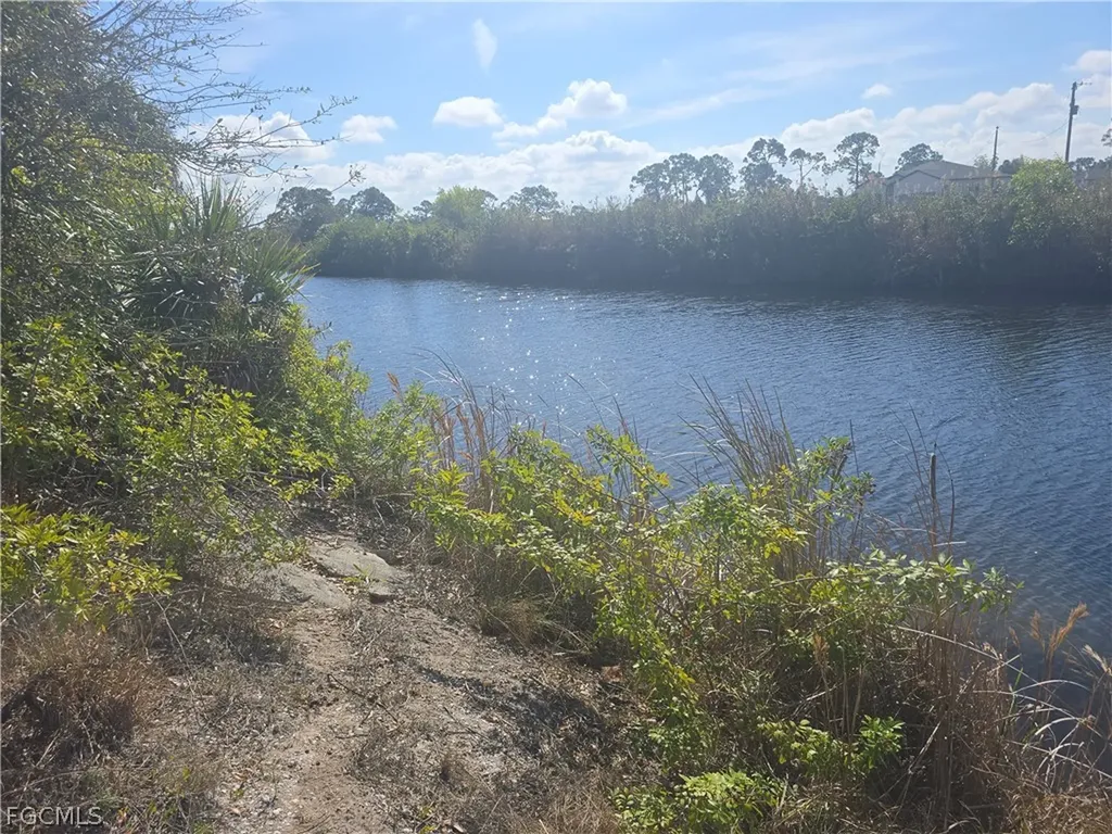 3712 NW 45th Street Cape Coral FL 33993