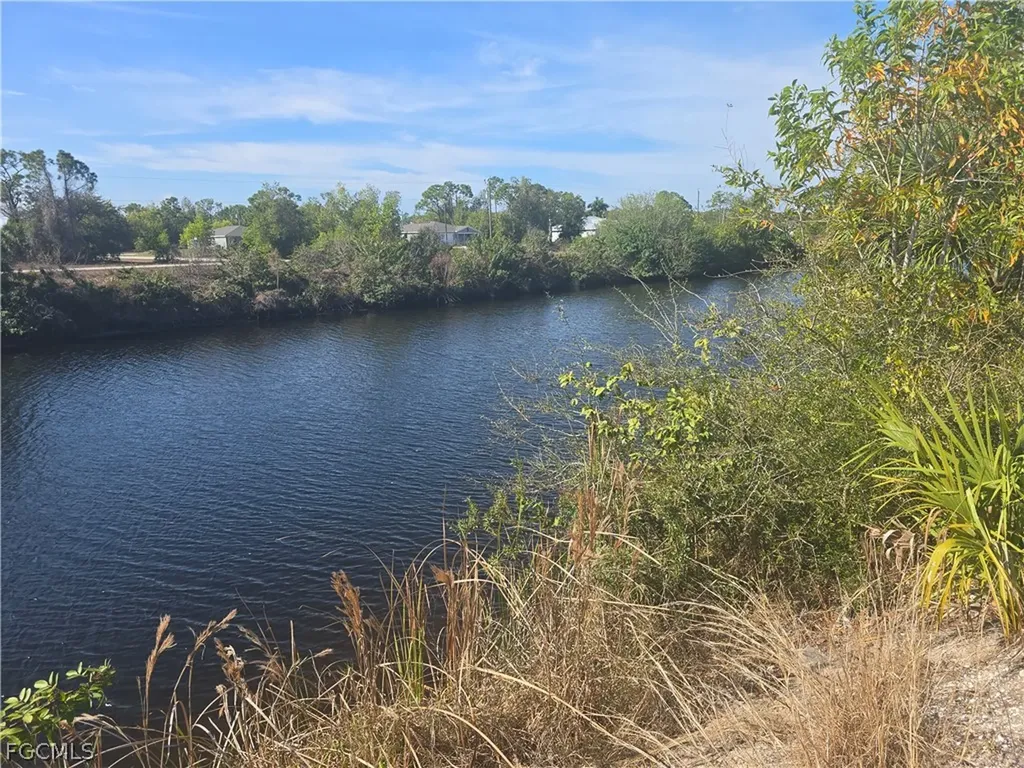 3712 NW 45th Street Cape Coral FL 33993