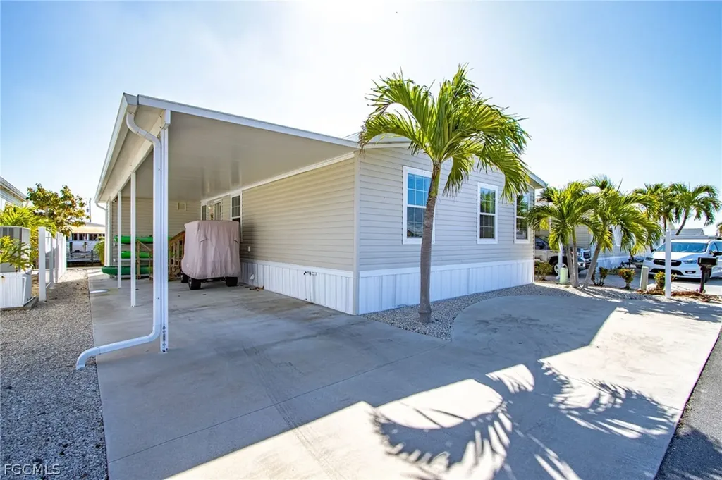 3098 Sloop Lane St. James City FL 33956