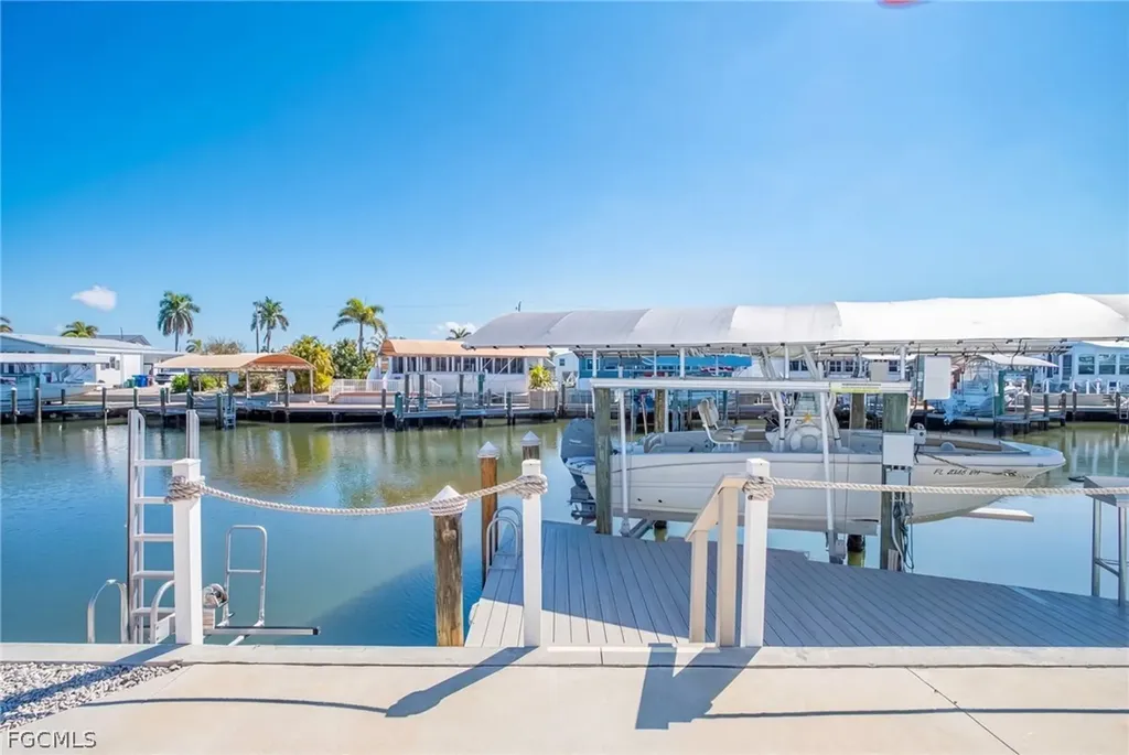 3098 Sloop Lane St. James City FL 33956