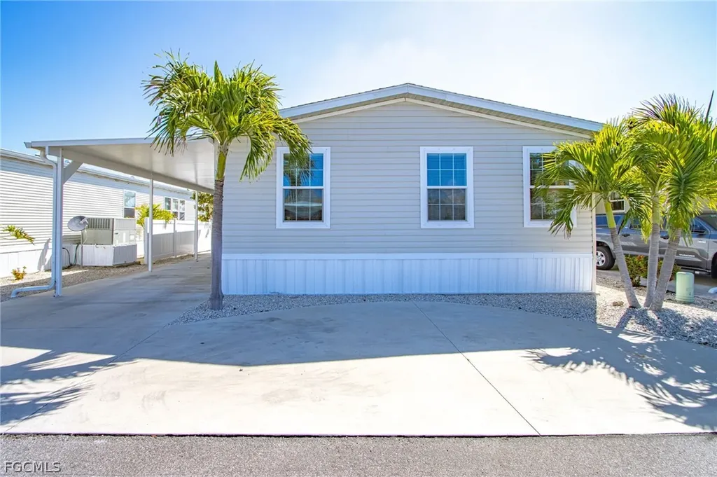 3098 Sloop Lane St. James City FL 33956