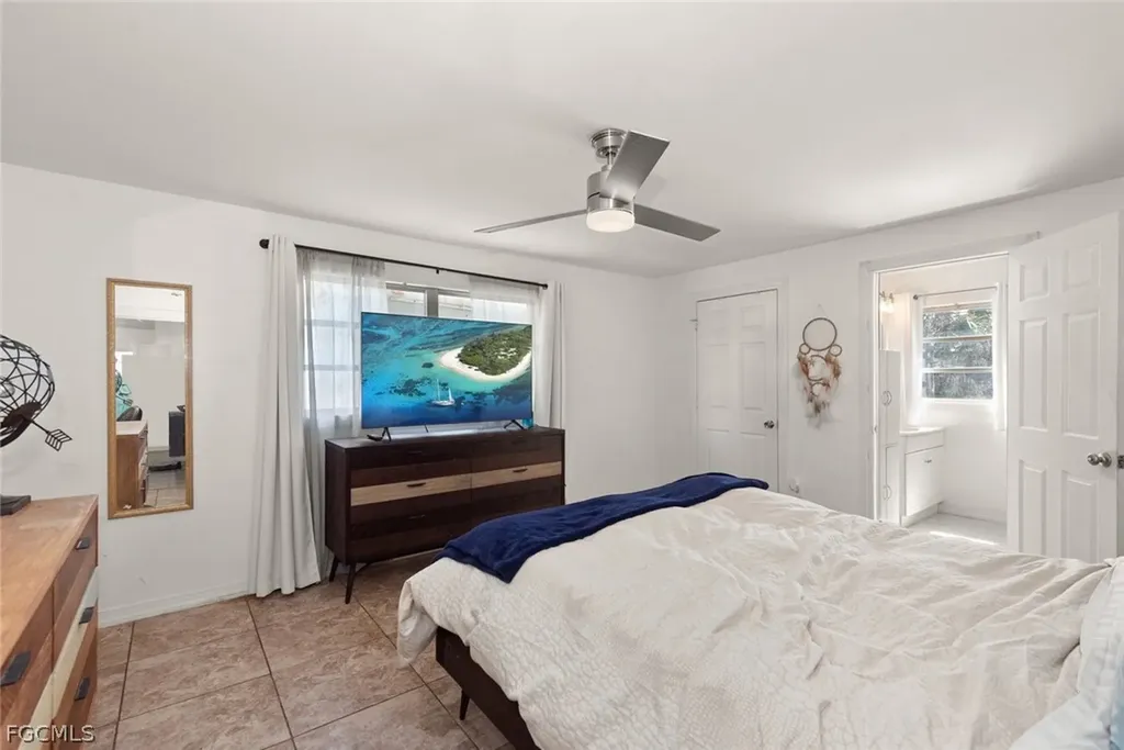 243 Lakeview Drive North Fort Myers FL 33917