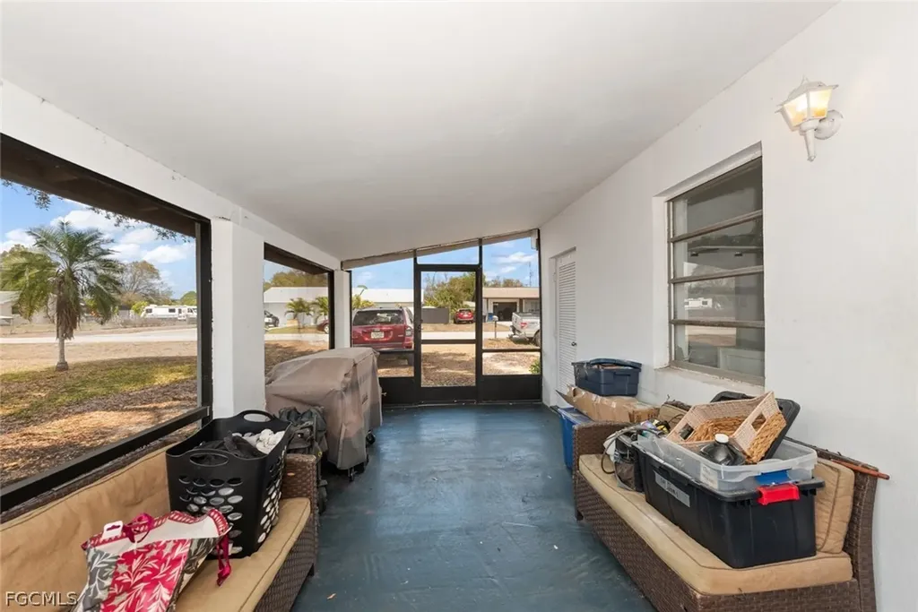 243 Lakeview Drive North Fort Myers FL 33917