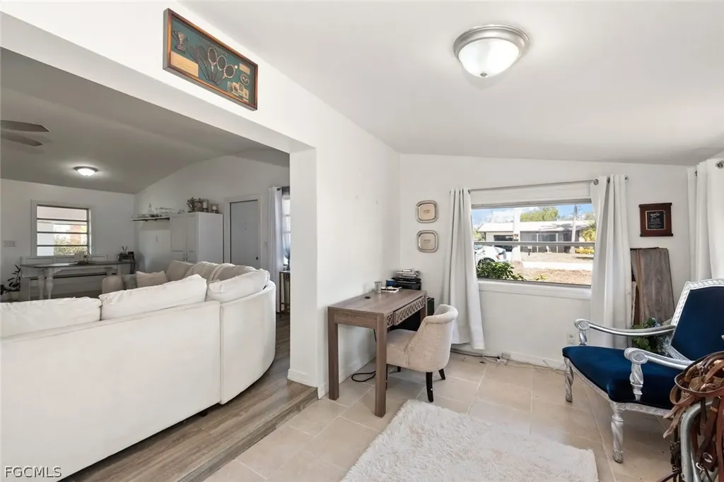 243 Lakeview Drive North Fort Myers FL 33917