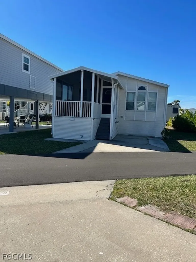 19681 Summerlin Road Fort Myers FL 33908