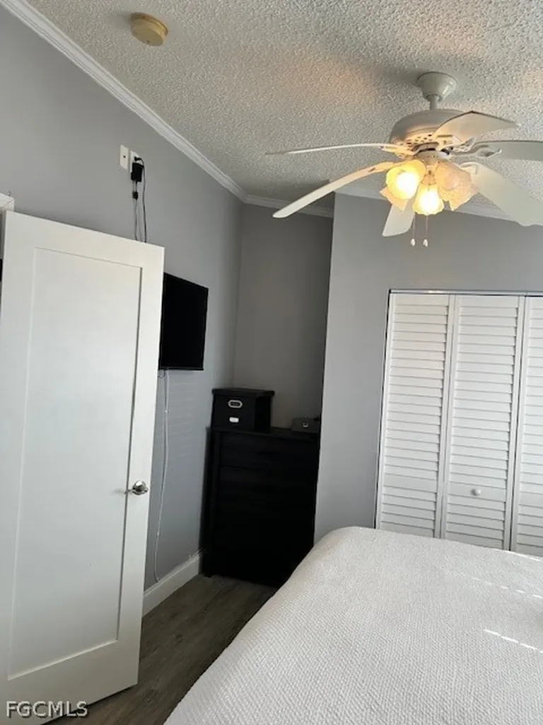 19681 Summerlin Road Fort Myers FL 33908