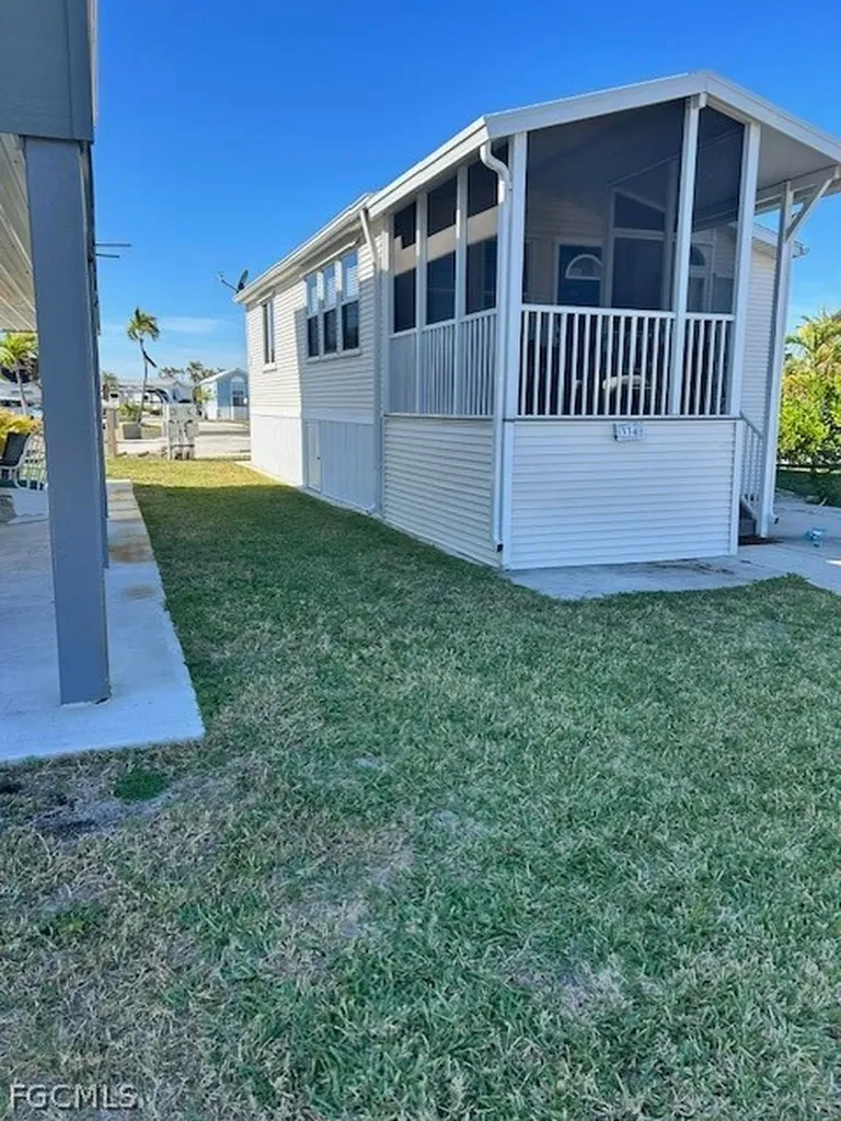 19681 Summerlin Road Fort Myers FL 33908