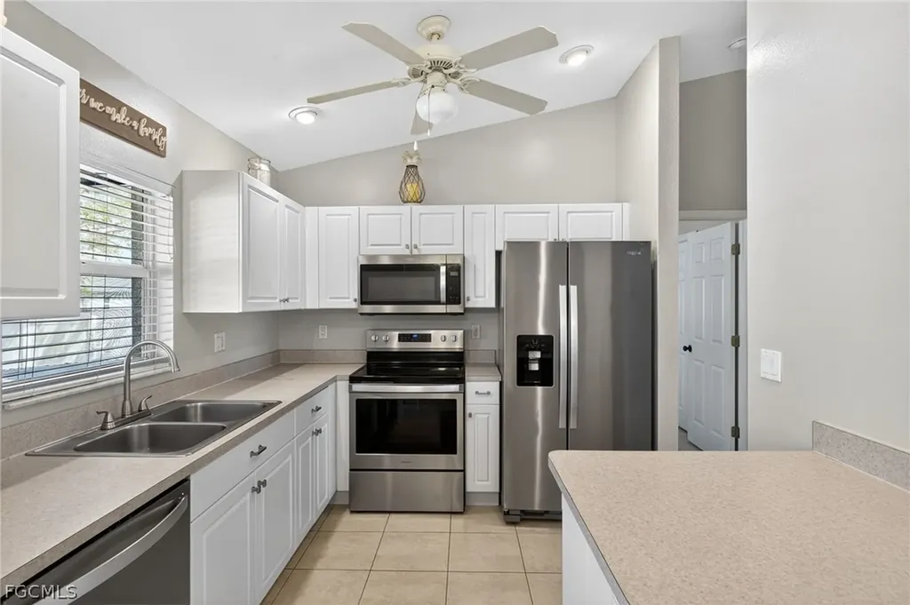 113 NW 14th Street Cape Coral FL 33993