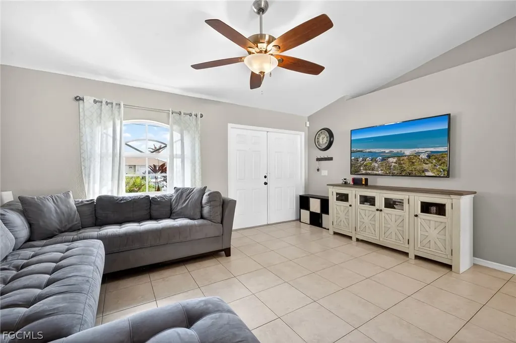 113 NW 14th Street Cape Coral FL 33993