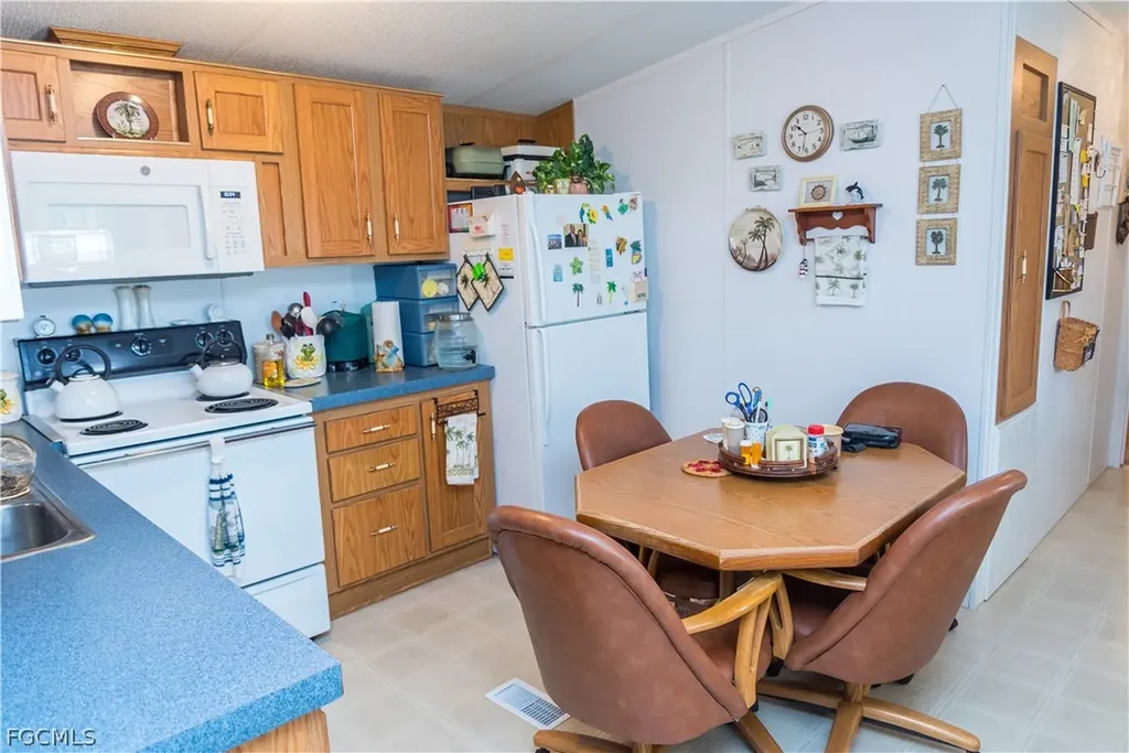 12130 Palm Drive Fort Myers FL 33908