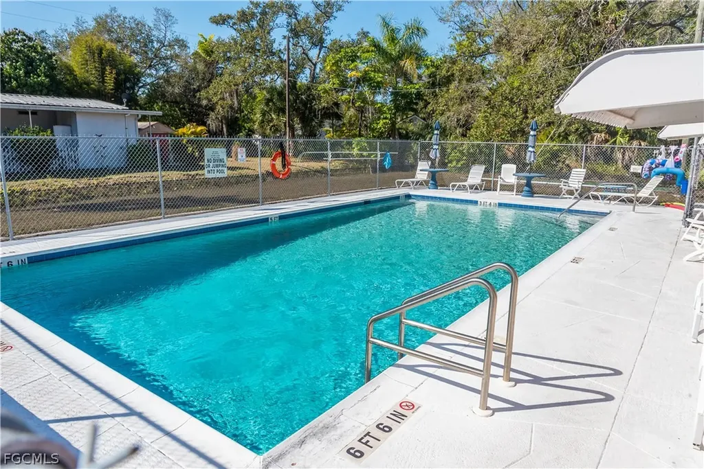 12130 Palm Drive Fort Myers FL 33908
