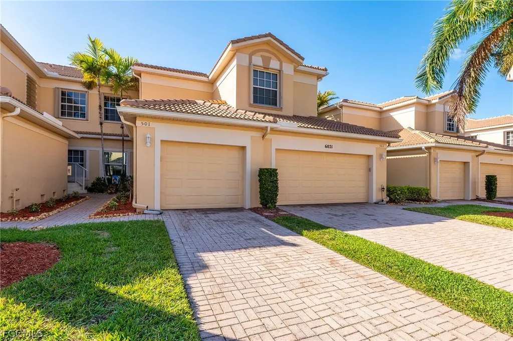 6021 Jonathans Bay Circle Fort Myers FL 33908