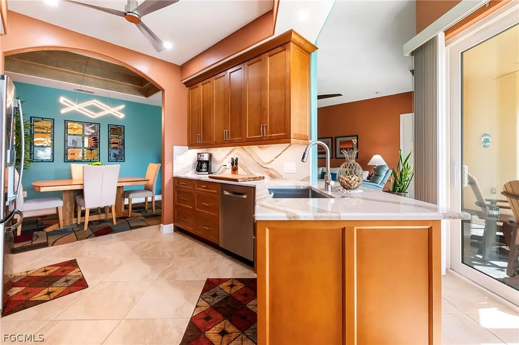 6021 Jonathans Bay Circle Fort Myers FL 33908