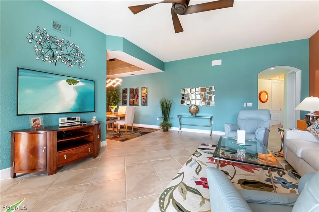 6021 Jonathans Bay Circle Fort Myers FL 33908