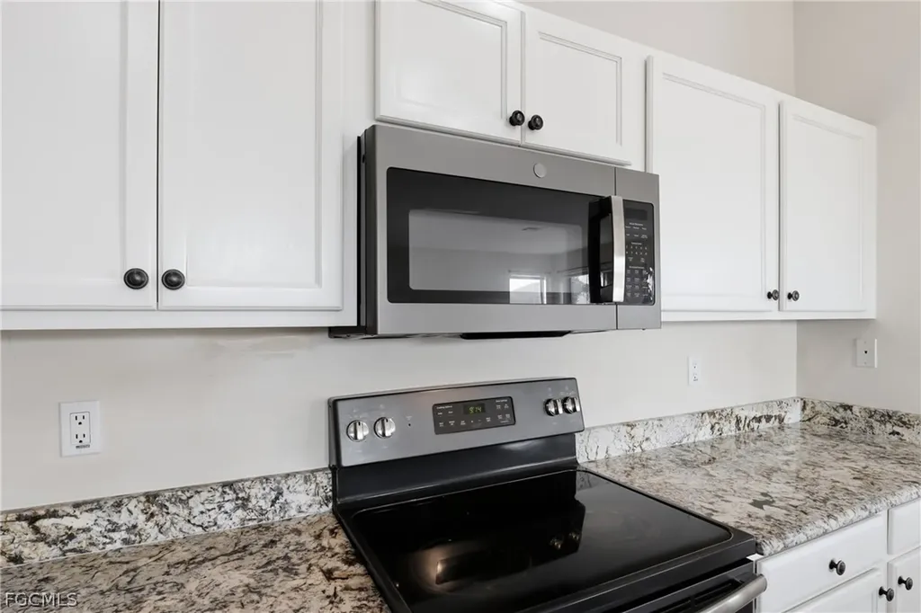 1921 NW 20th Street Cape Coral FL 33993