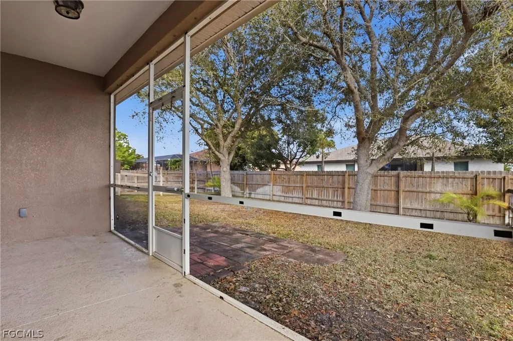 1921 NW 20th Street Cape Coral FL 33993