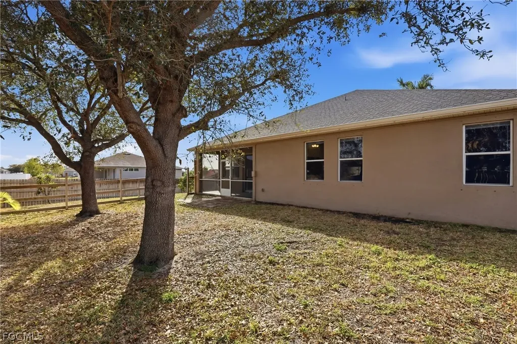 1921 NW 20th Street Cape Coral FL 33993