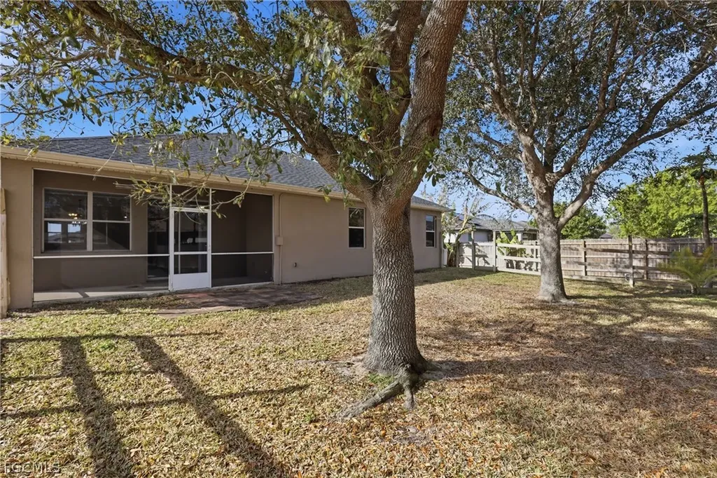 1921 NW 20th Street Cape Coral FL 33993