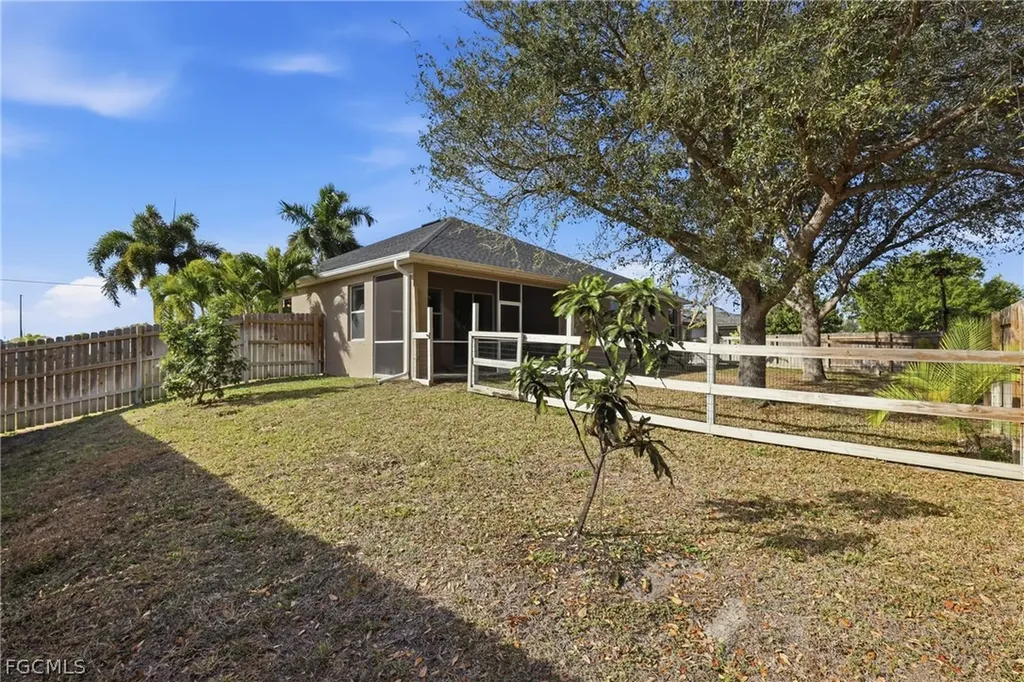 1921 NW 20th Street Cape Coral FL 33993