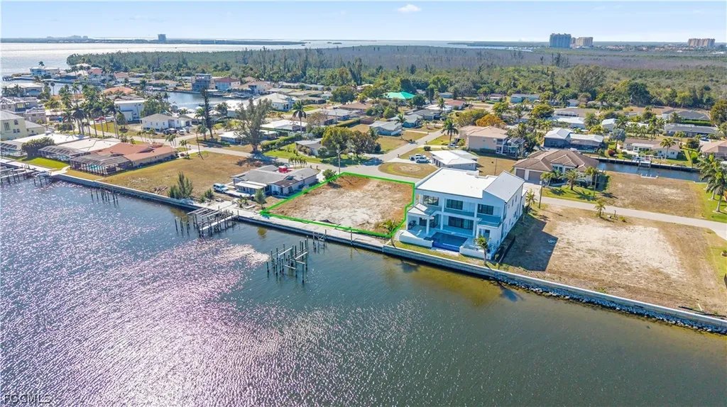 5837 SW 1st Avenue Cape Coral FL 33914