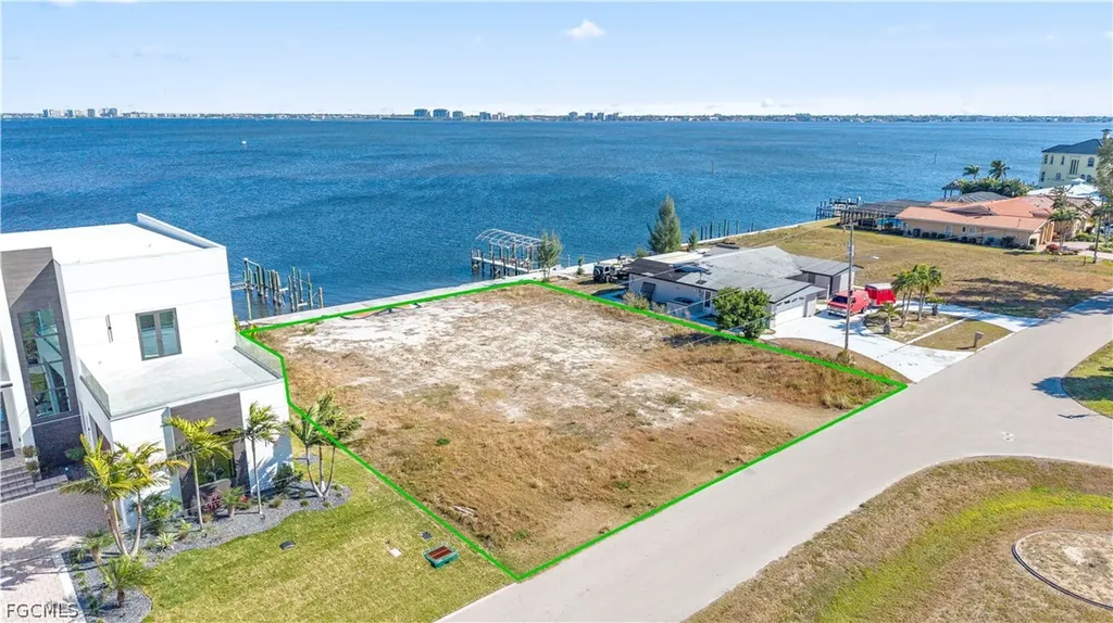 5837 SW 1st Avenue Cape Coral FL 33914
