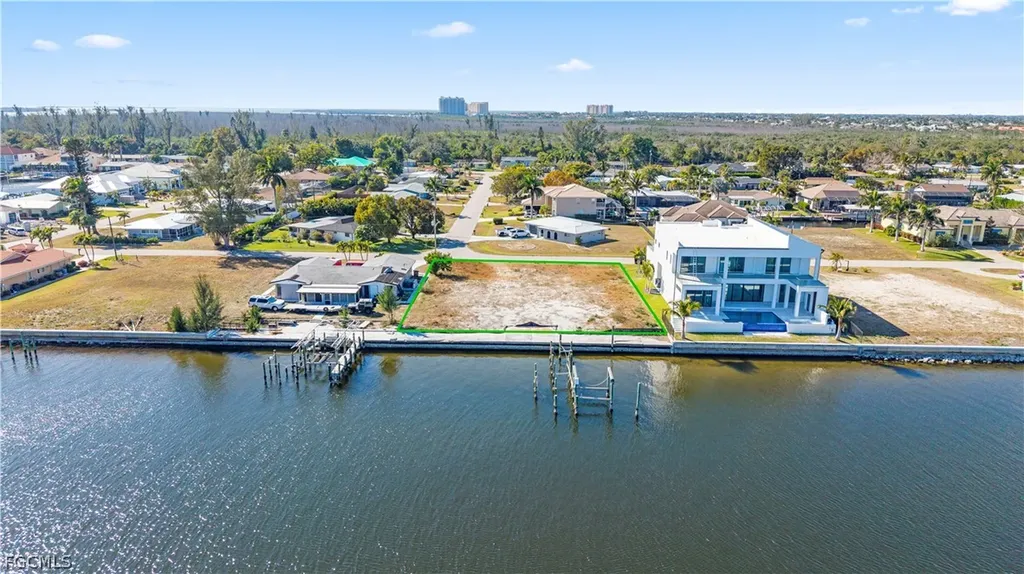5837 SW 1st Avenue Cape Coral FL 33914