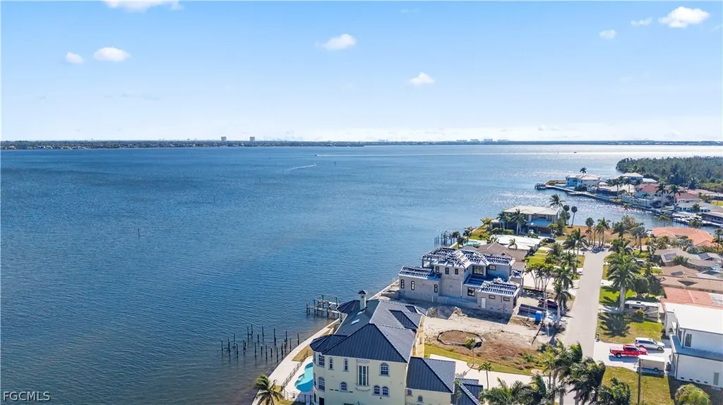 5837 SW 1st Avenue Cape Coral FL 33914