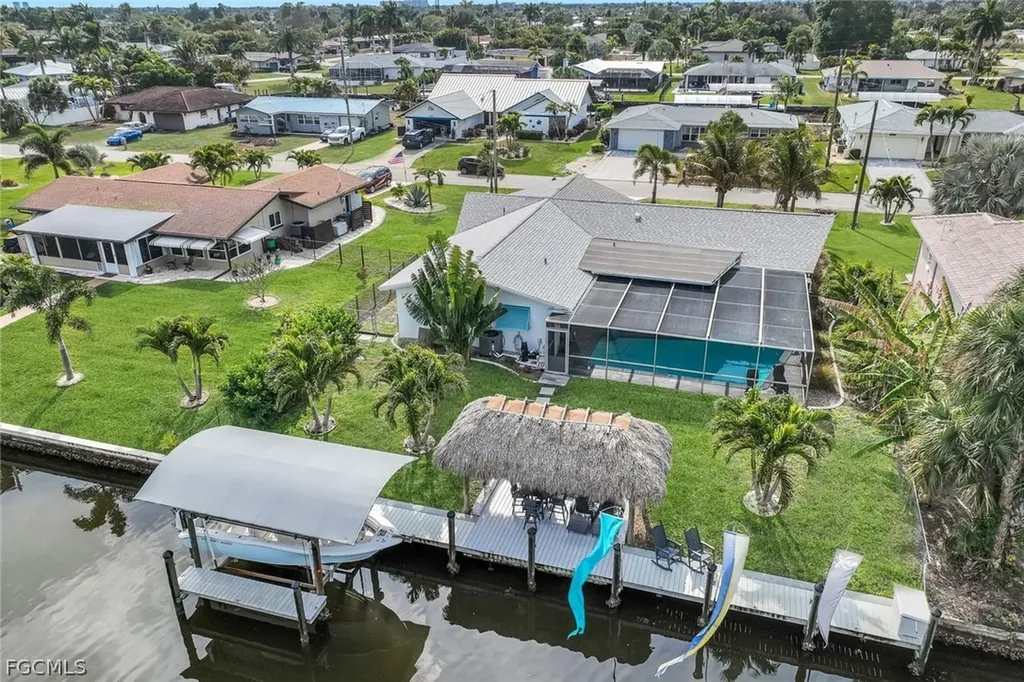419 Pinecrest Court Cape Coral FL 33904