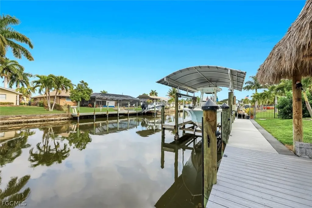 419 Pinecrest Court Cape Coral FL 33904