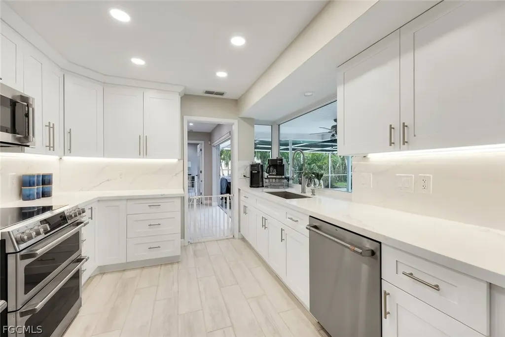 419 Pinecrest Court Cape Coral FL 33904