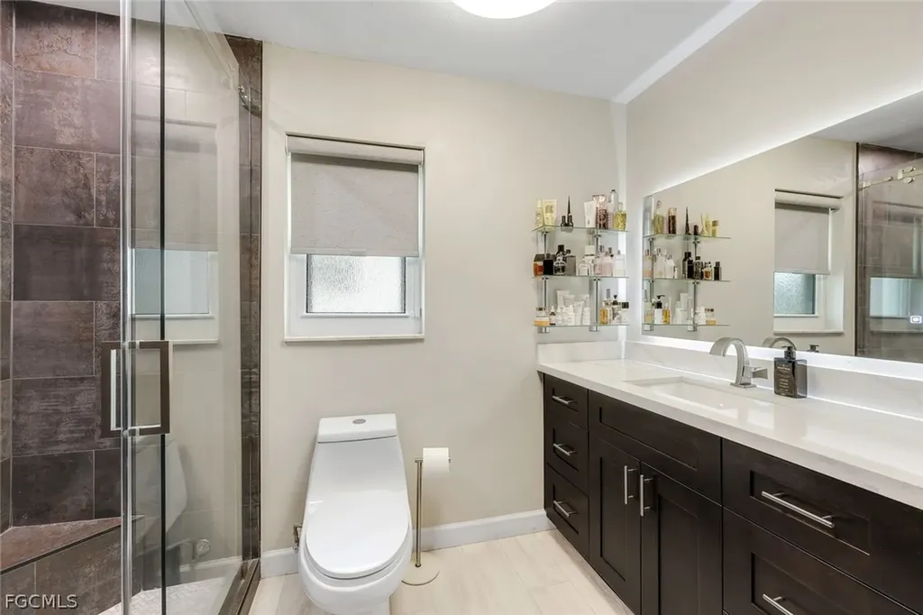 419 Pinecrest Court Cape Coral FL 33904