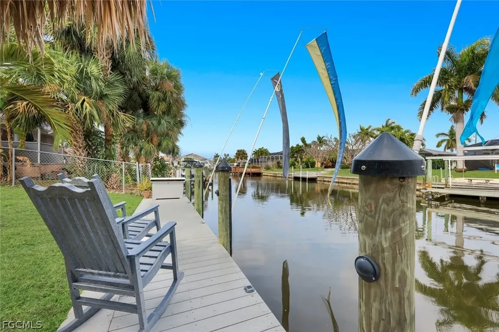 419 Pinecrest Court Cape Coral FL 33904