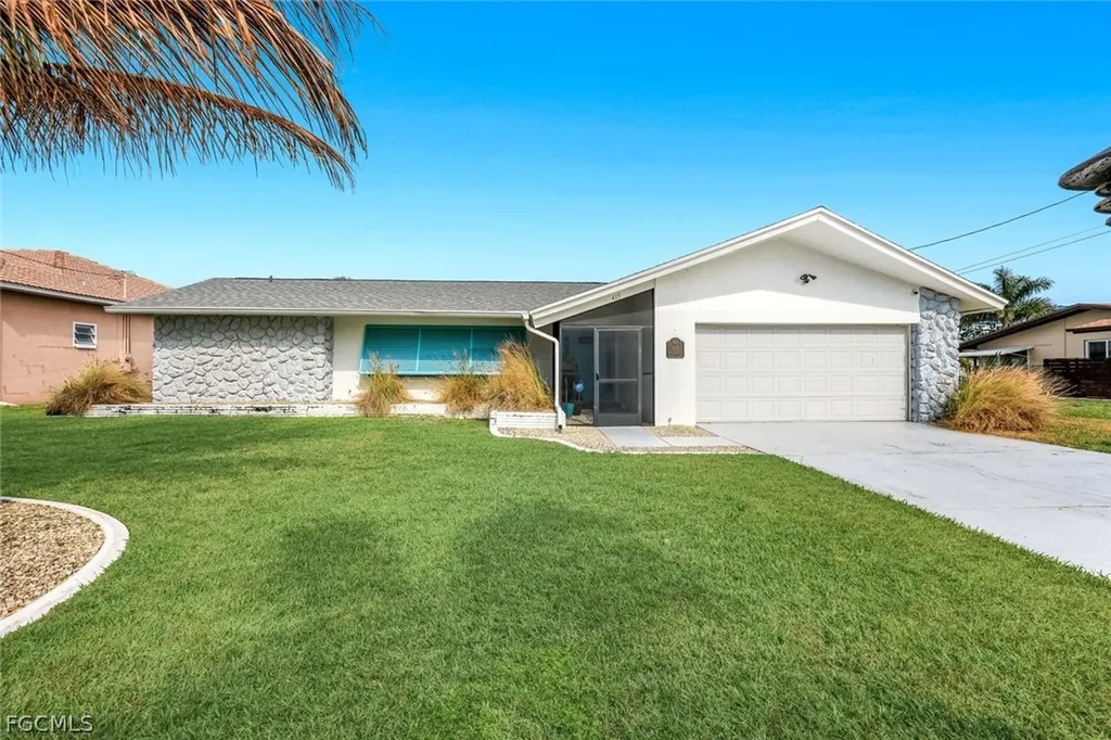 419 Pinecrest Court Cape Coral FL 33904