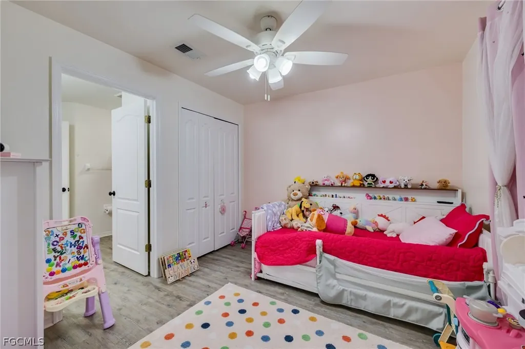 1707 SW 3rd Street Cape Coral FL 33991