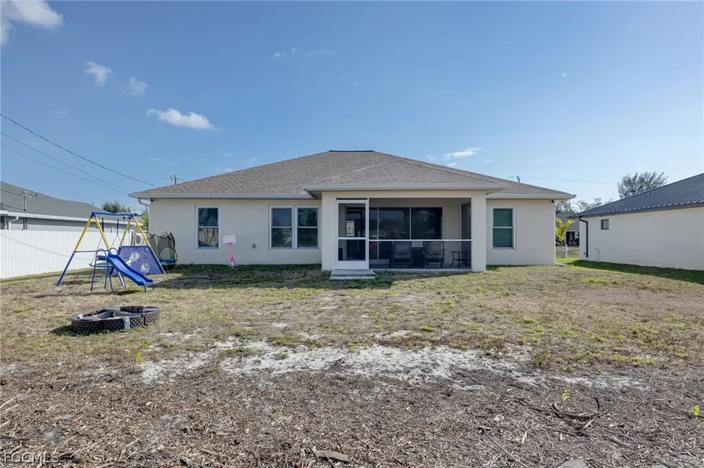 1707 SW 3rd Street Cape Coral FL 33991