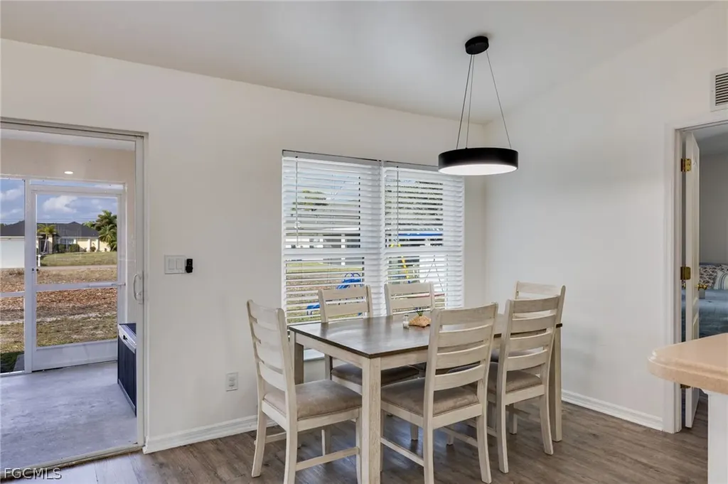 1707 SW 3rd Street Cape Coral FL 33991