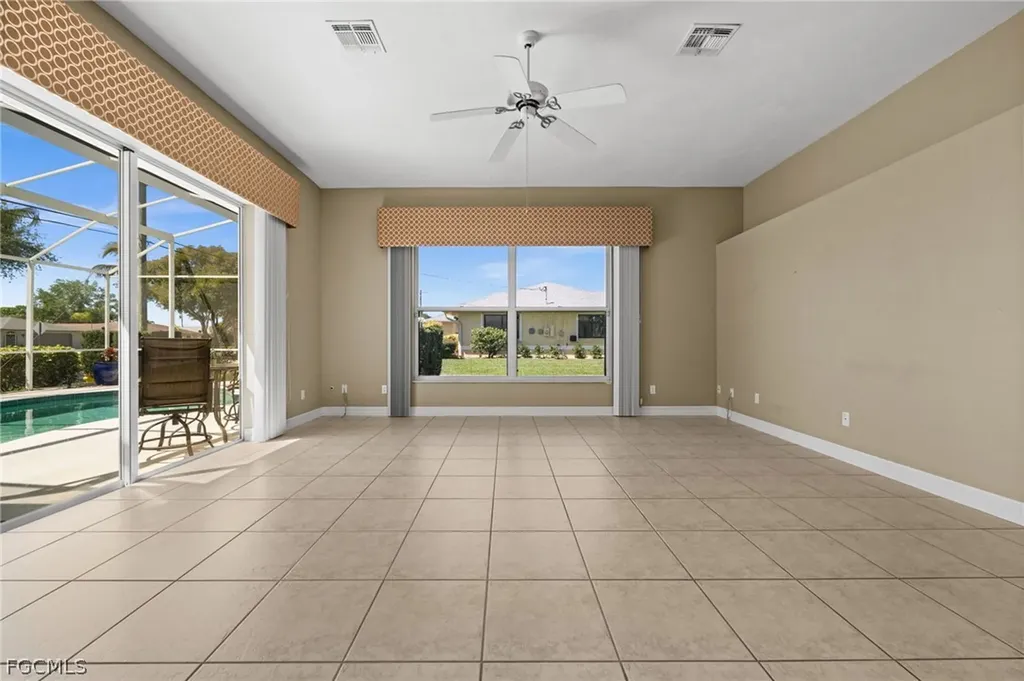 410 SE 20th Court Cape Coral FL 33990