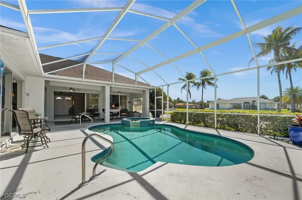 410 SE 20th Court Cape Coral FL 33990