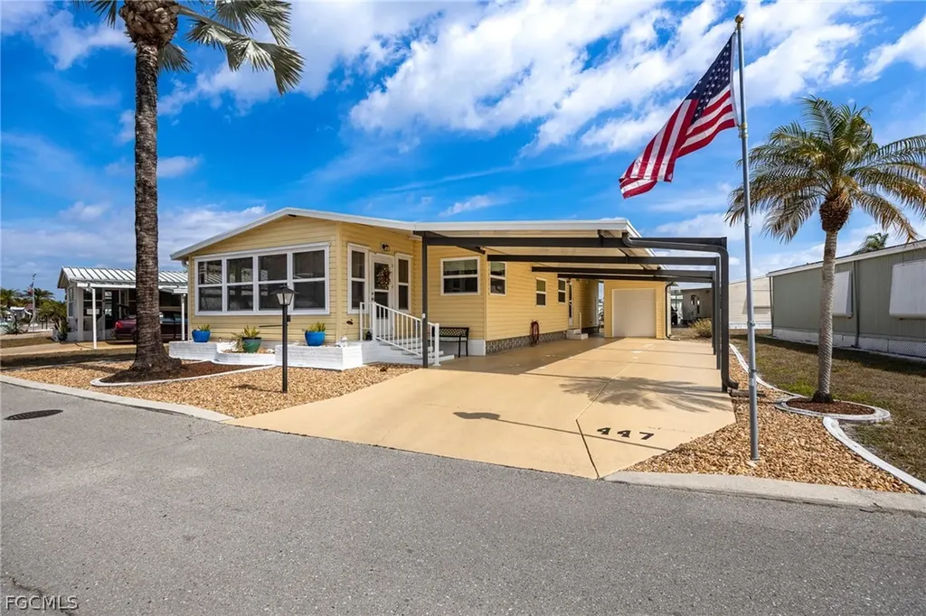 447 Snead Drive North Fort Myers FL 33903